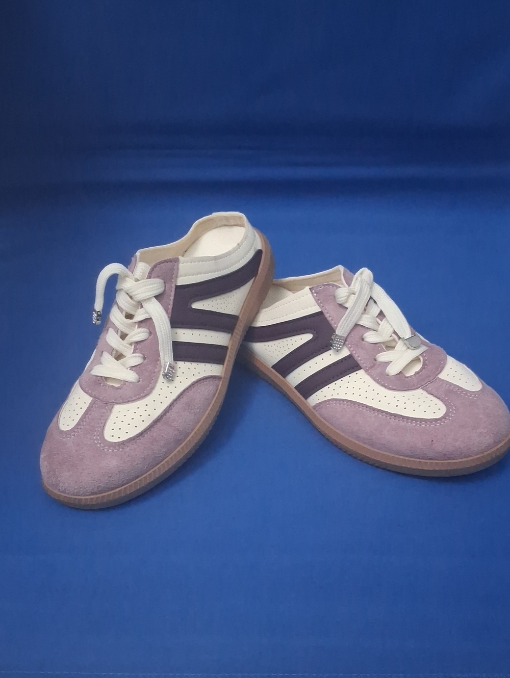 BERANMEY Women's Casual Slip-On Sneakers Size 5.5 (fits like 6.5)